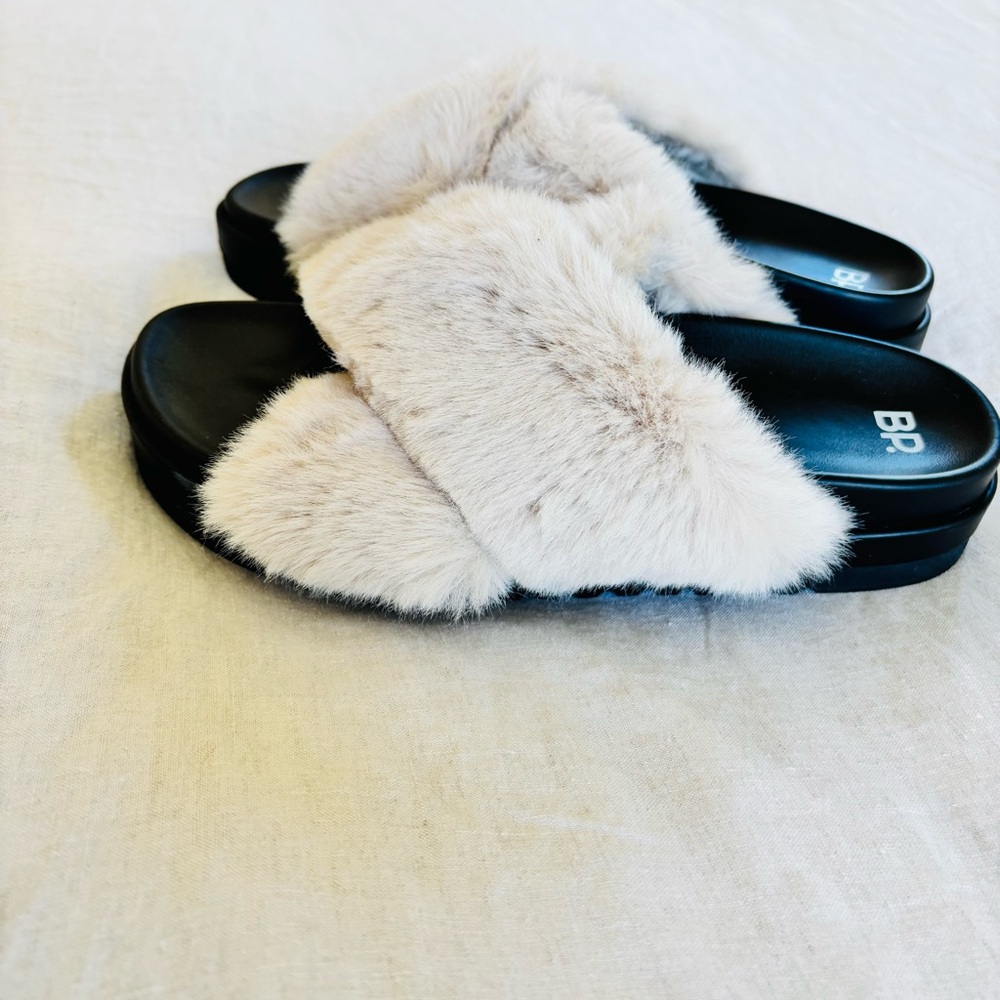 BP Cream Faux Fur‎ platform Slide Sandals - Picture 3 of 5